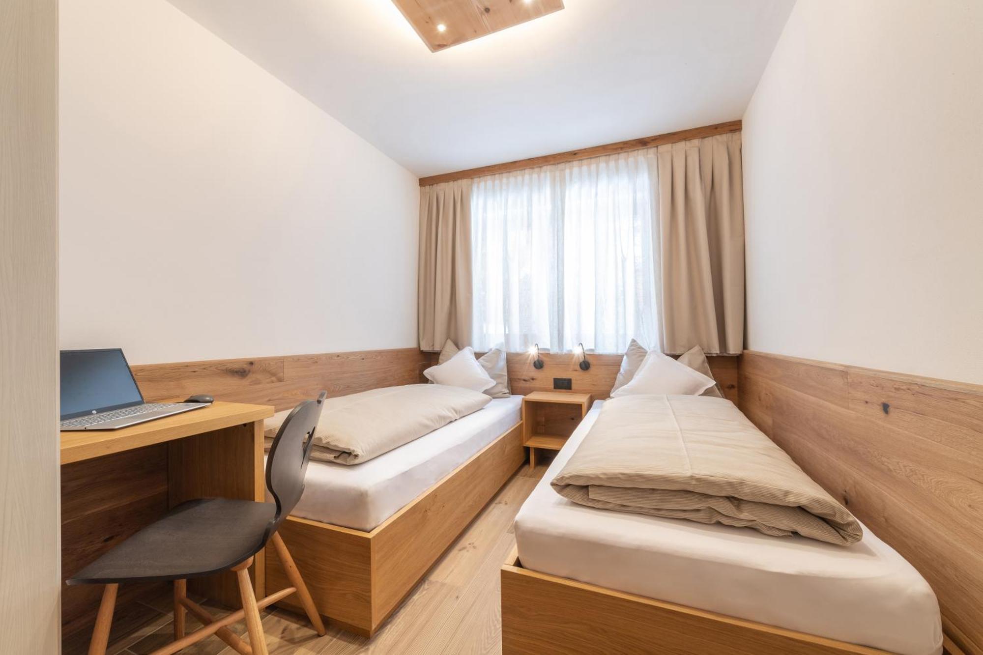 Aparthotel Ciasa Nene Franzl Badia  Esterno foto